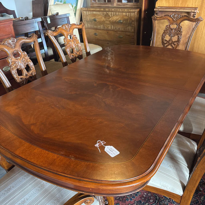 Dining Table & 6 - 2 Leaf Inserts